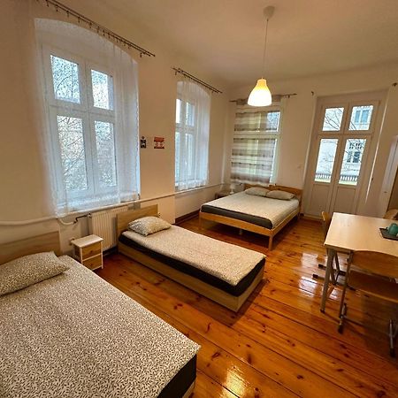 Lilia House Hostel พอซนาน ภายนอก รูปภาพ