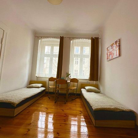 Lilia House Hostel พอซนาน ภายนอก รูปภาพ
