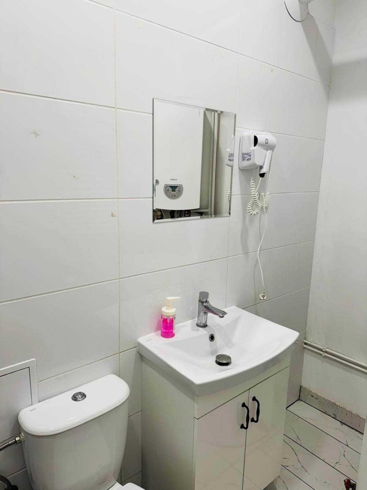 Lilia House Hostel พอซนาน ภายนอก รูปภาพ