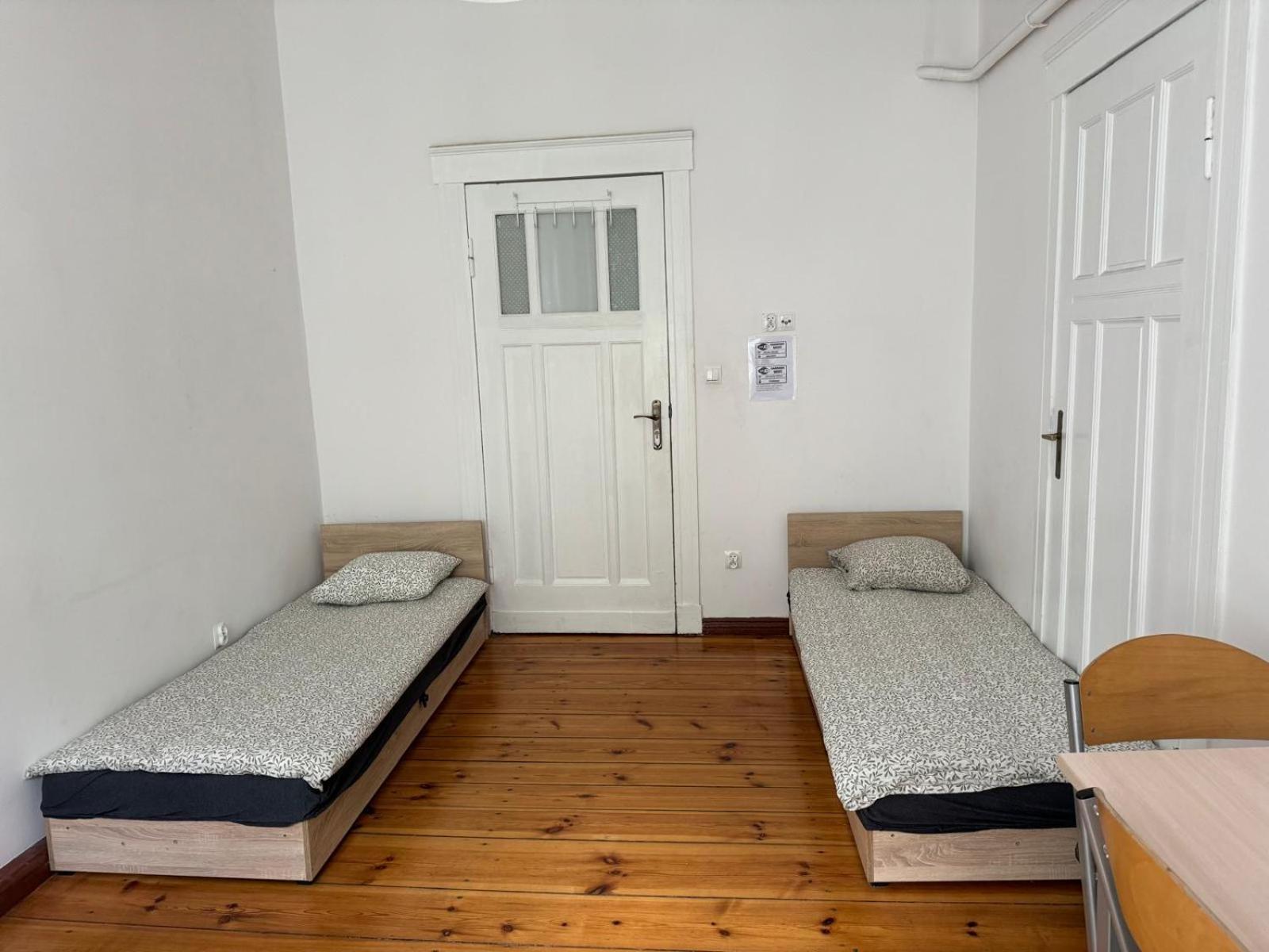 Lilia House Hostel พอซนาน ภายนอก รูปภาพ