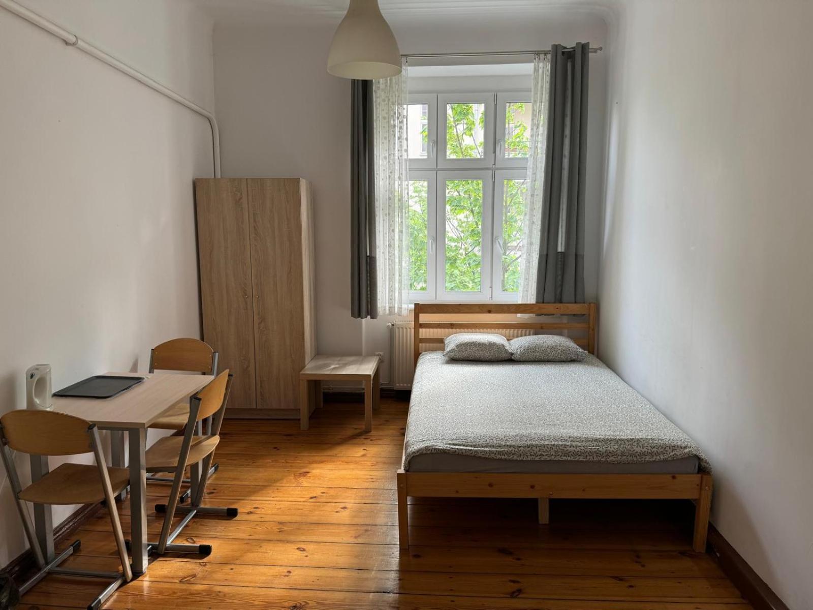 Lilia House Hostel พอซนาน ภายนอก รูปภาพ