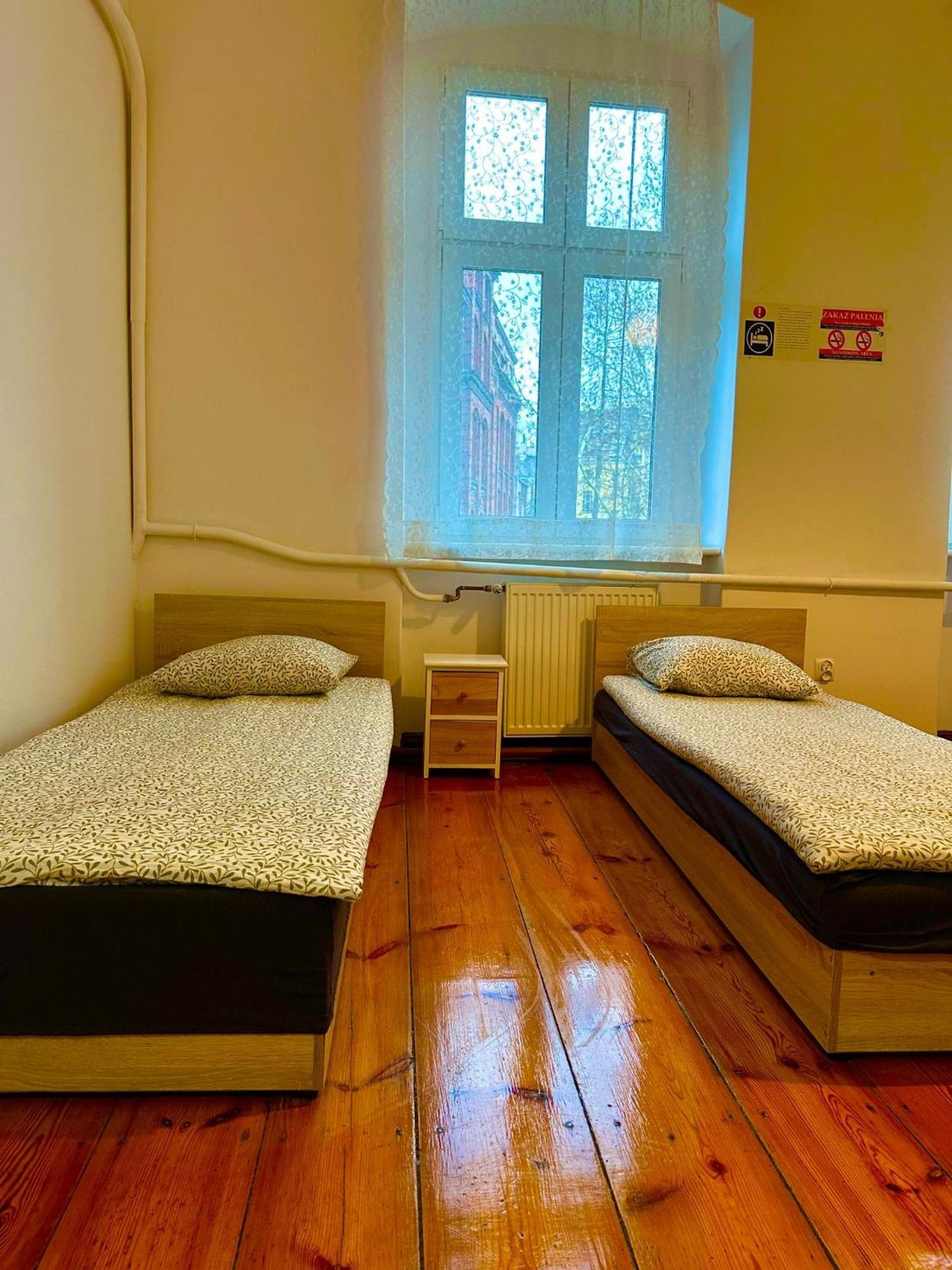 Lilia House Hostel พอซนาน ภายนอก รูปภาพ