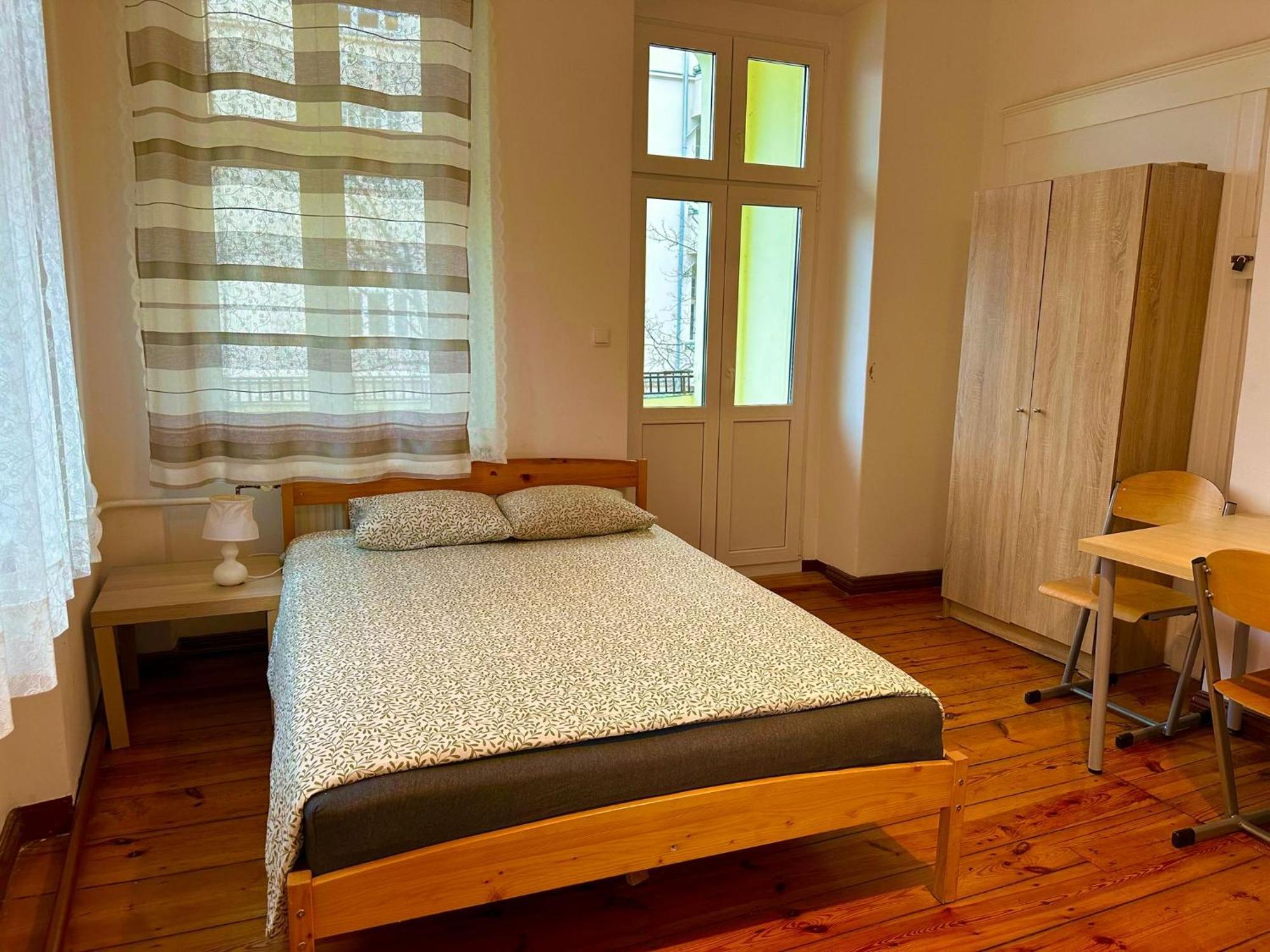 Lilia House Hostel พอซนาน ภายนอก รูปภาพ