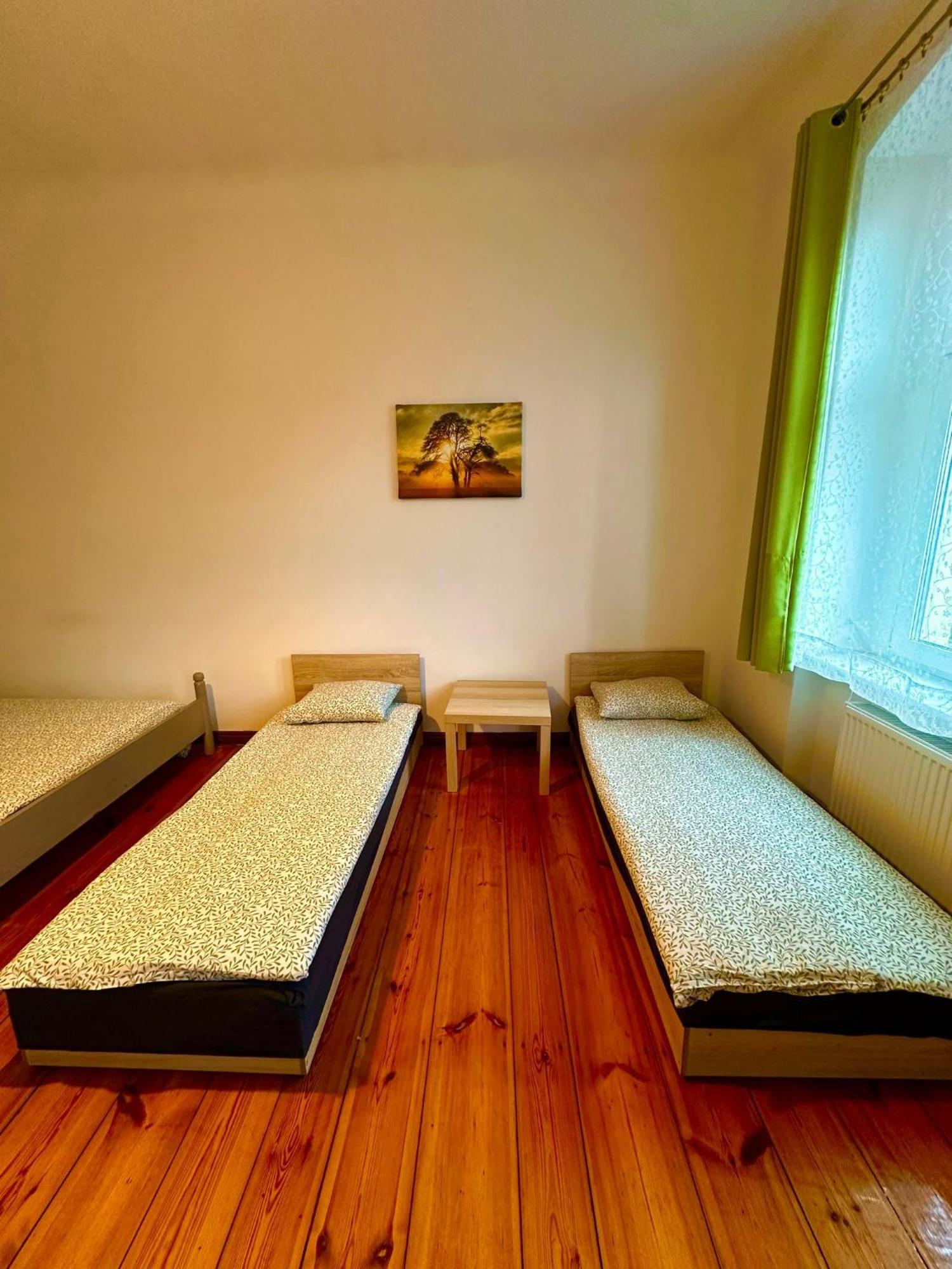 Lilia House Hostel พอซนาน ภายนอก รูปภาพ