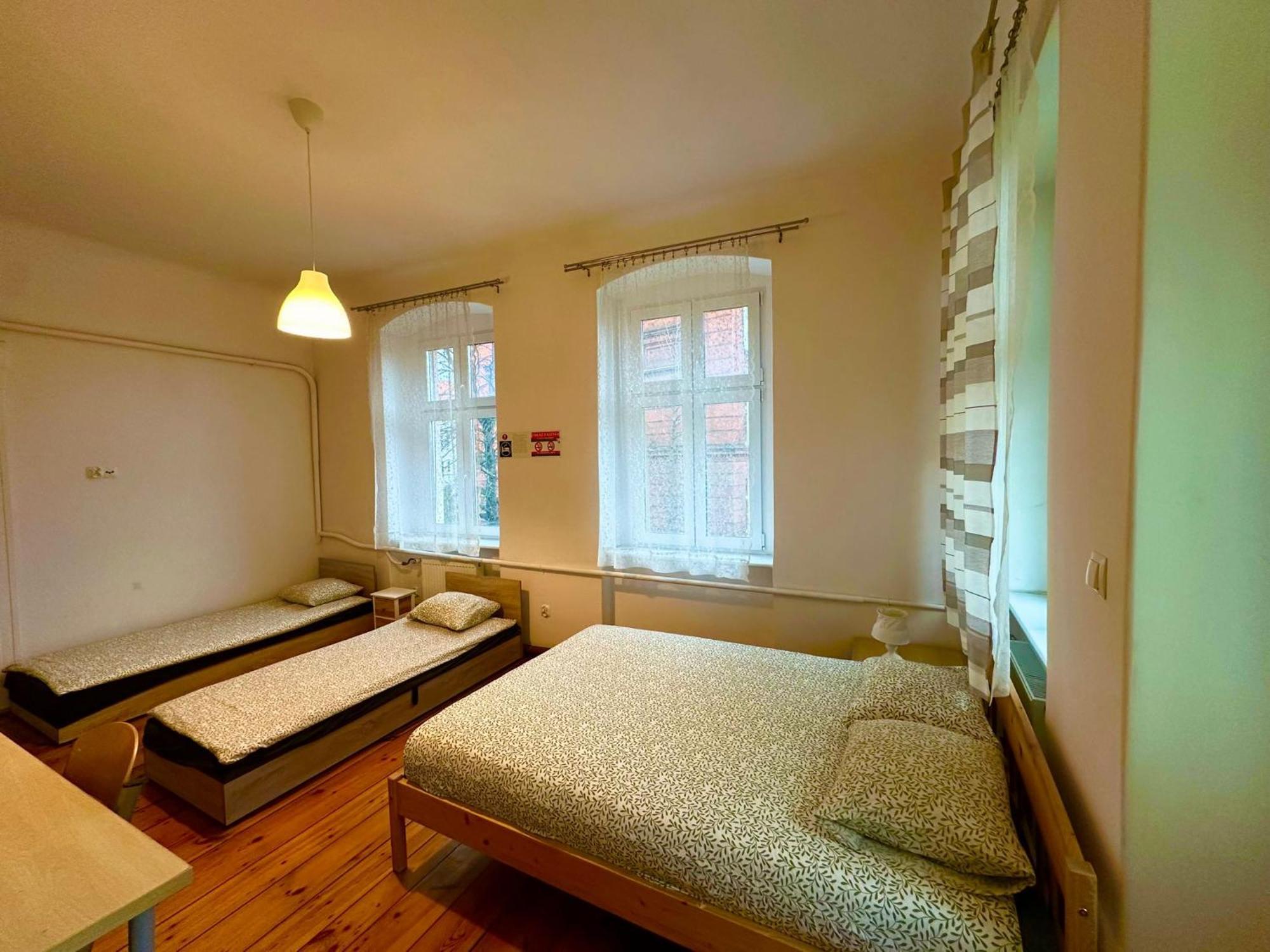 Lilia House Hostel พอซนาน ภายนอก รูปภาพ