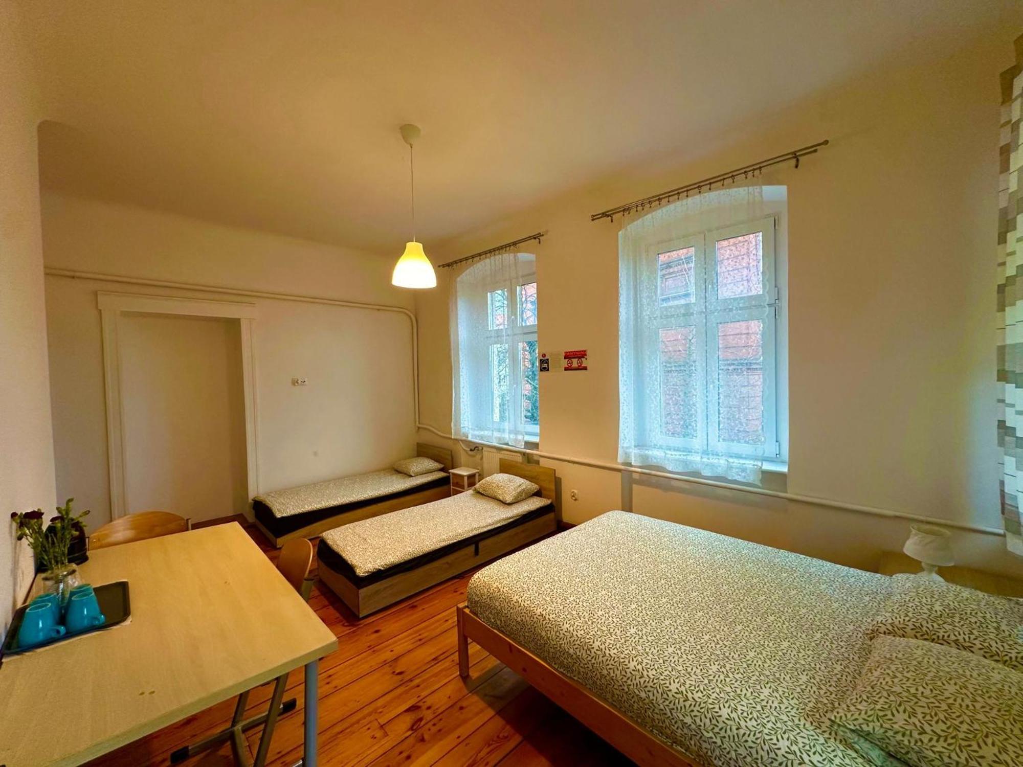 Lilia House Hostel พอซนาน ภายนอก รูปภาพ